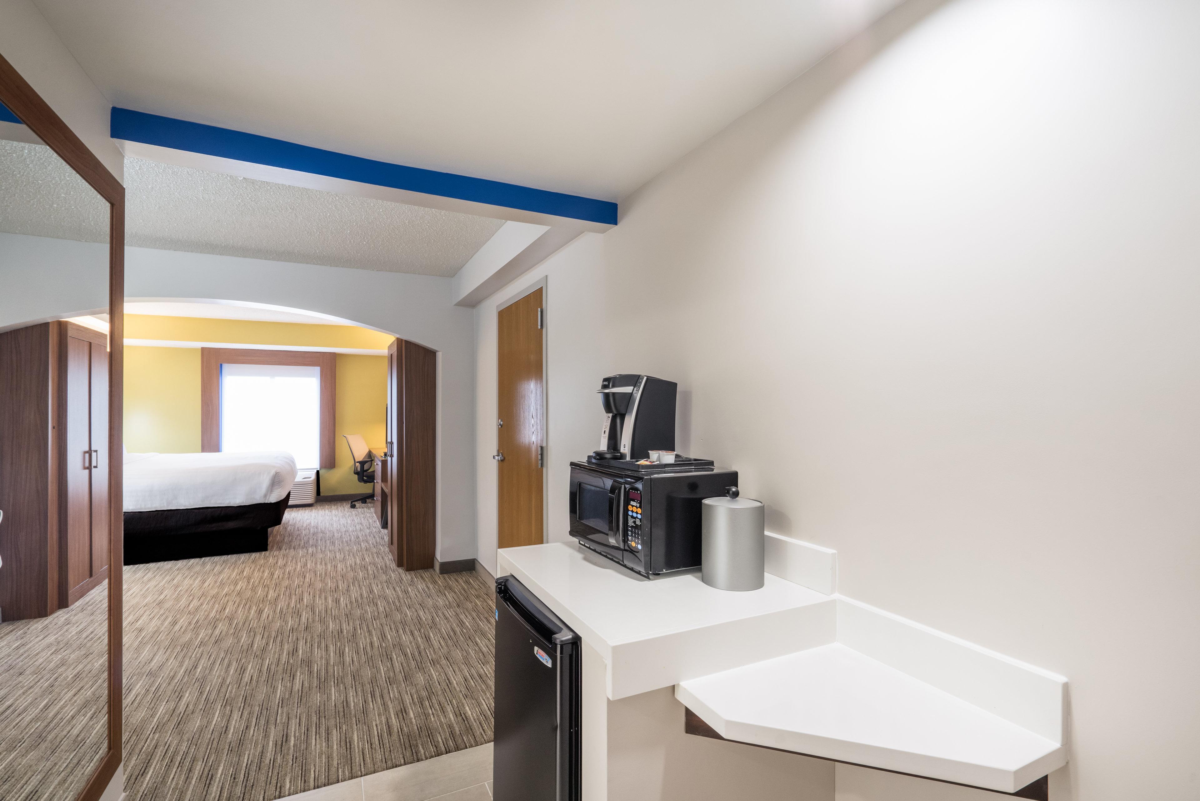 Express & East By Ihg 2* Louisville