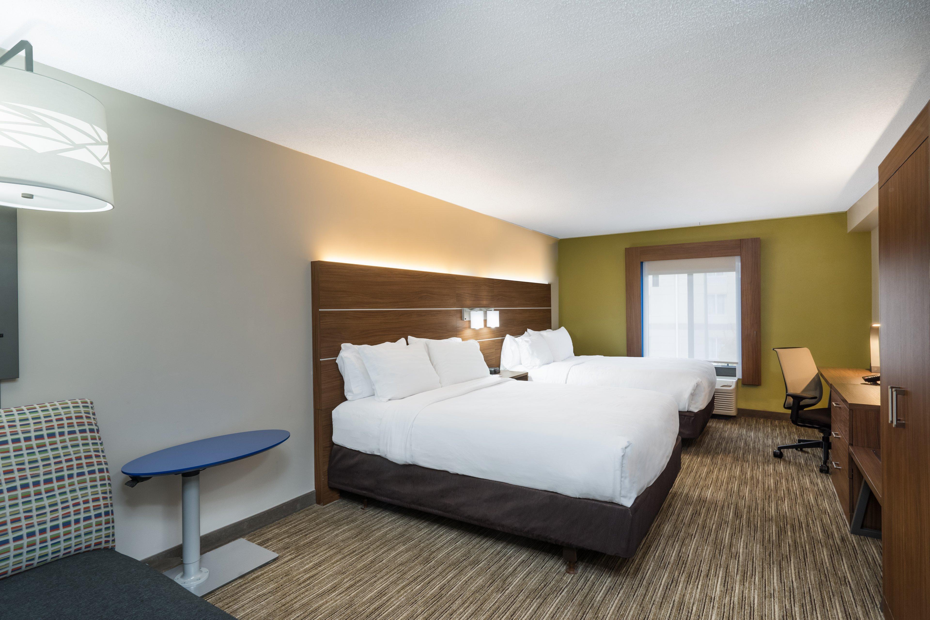 Express & East By Ihg Hotel