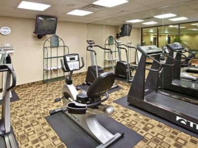 Express & East By Ihg Hotel 2*