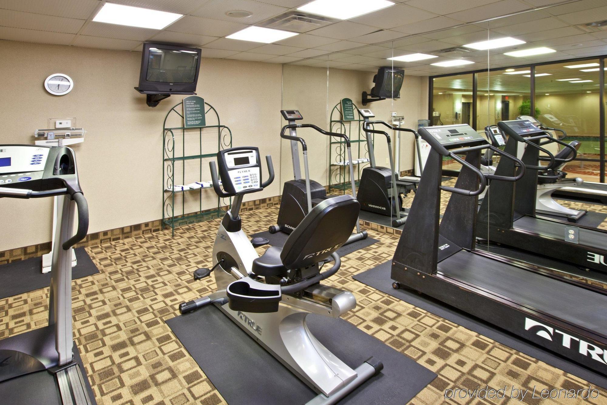 Express & East By Ihg 2* Louisville