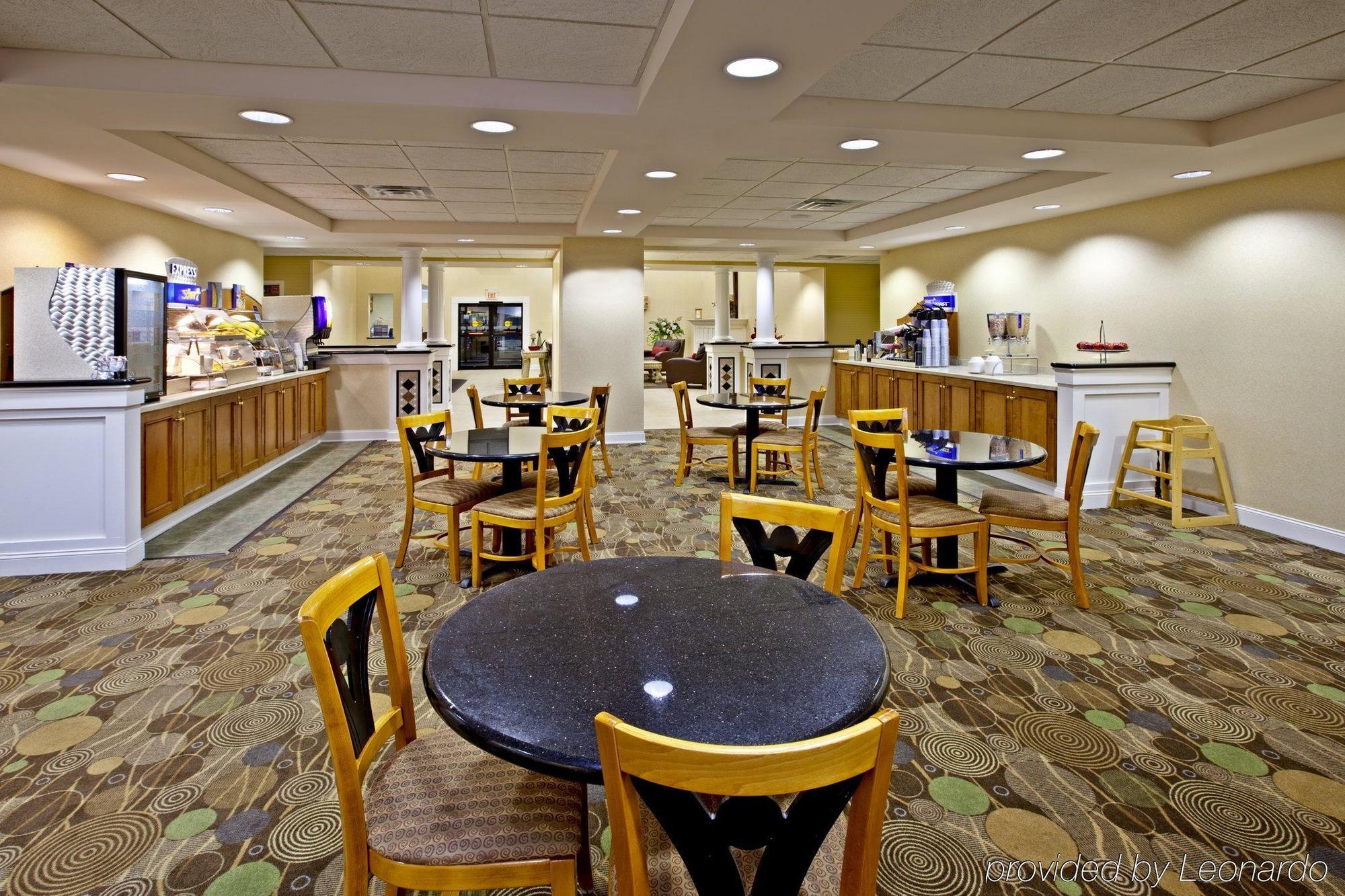 Express & East By Ihg Hotel