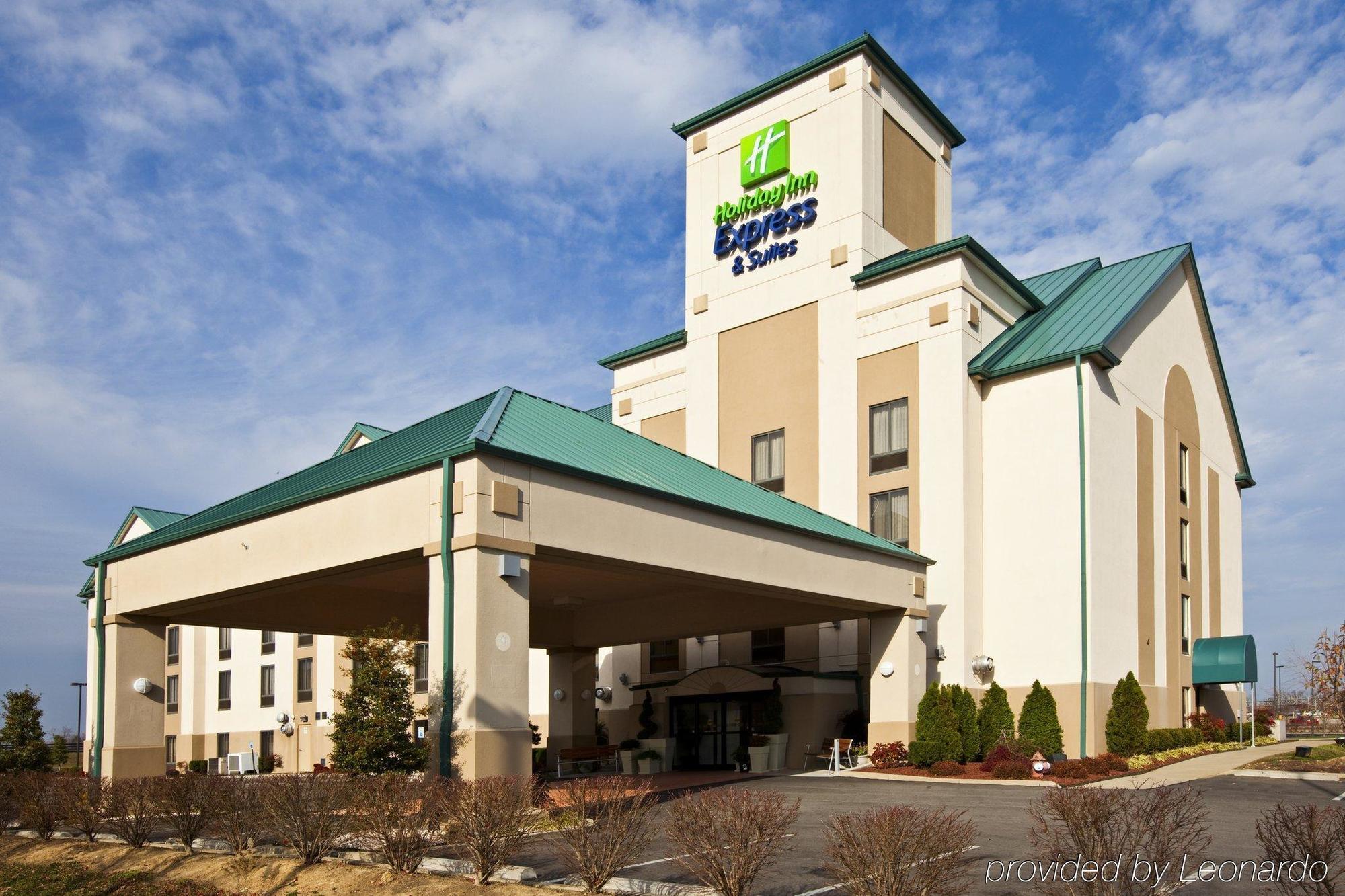 Express & East By Ihg Hotel Louisville
