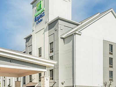 Express & East By Ihg Hotel