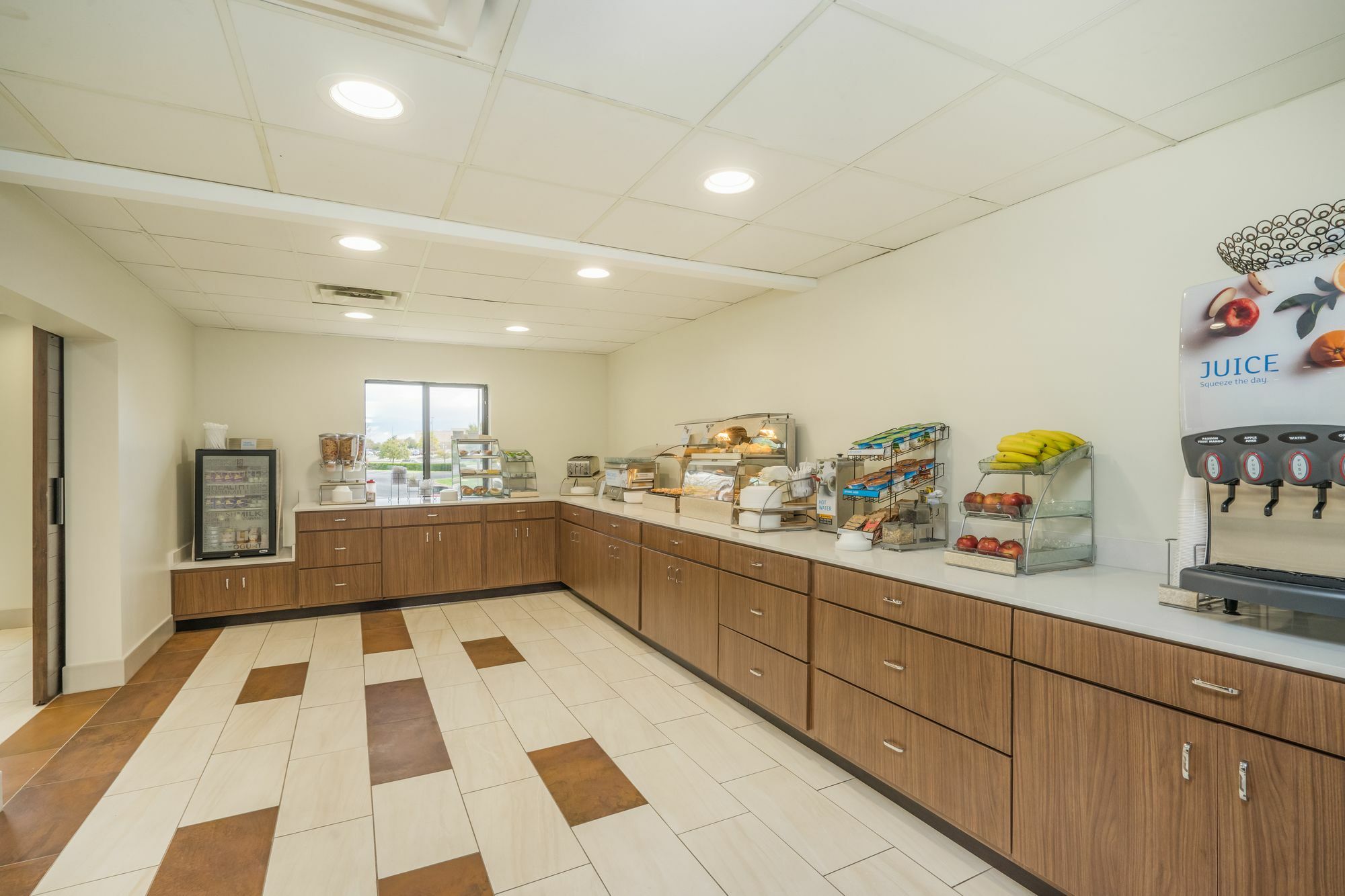 Express & East By Ihg